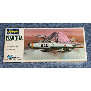 VINTAGE HASEGAWA JAPANESE FUJI T-1A 1/72 SCALE PLANE MODEL KIT New  Unassembled
